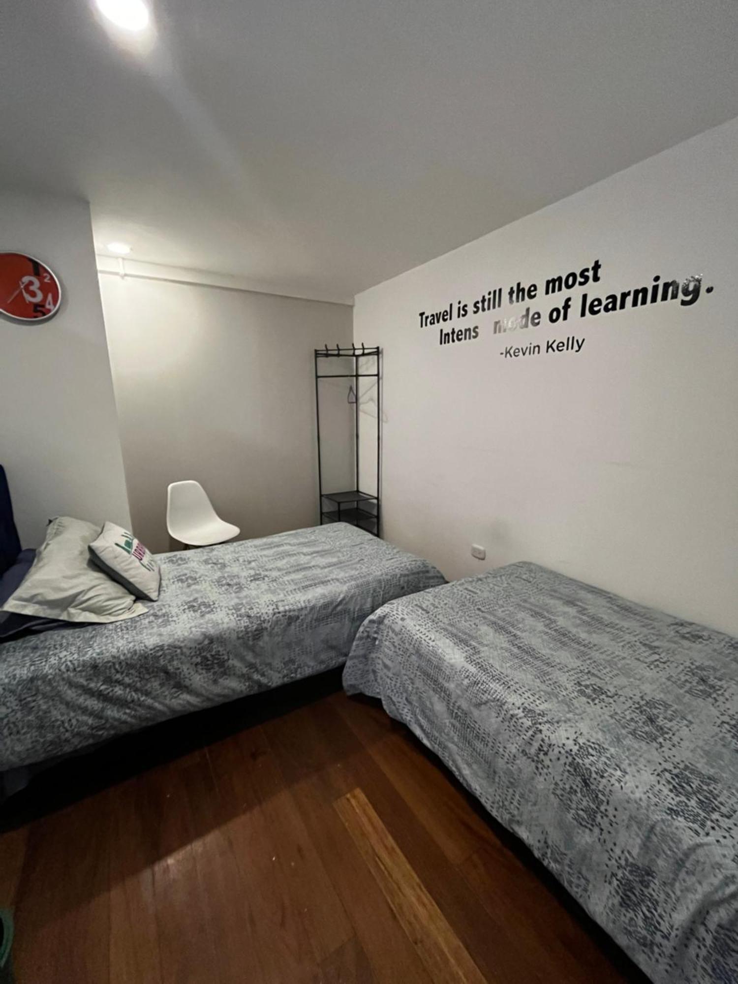 Urbana Hostel Bogotá Værelse billede