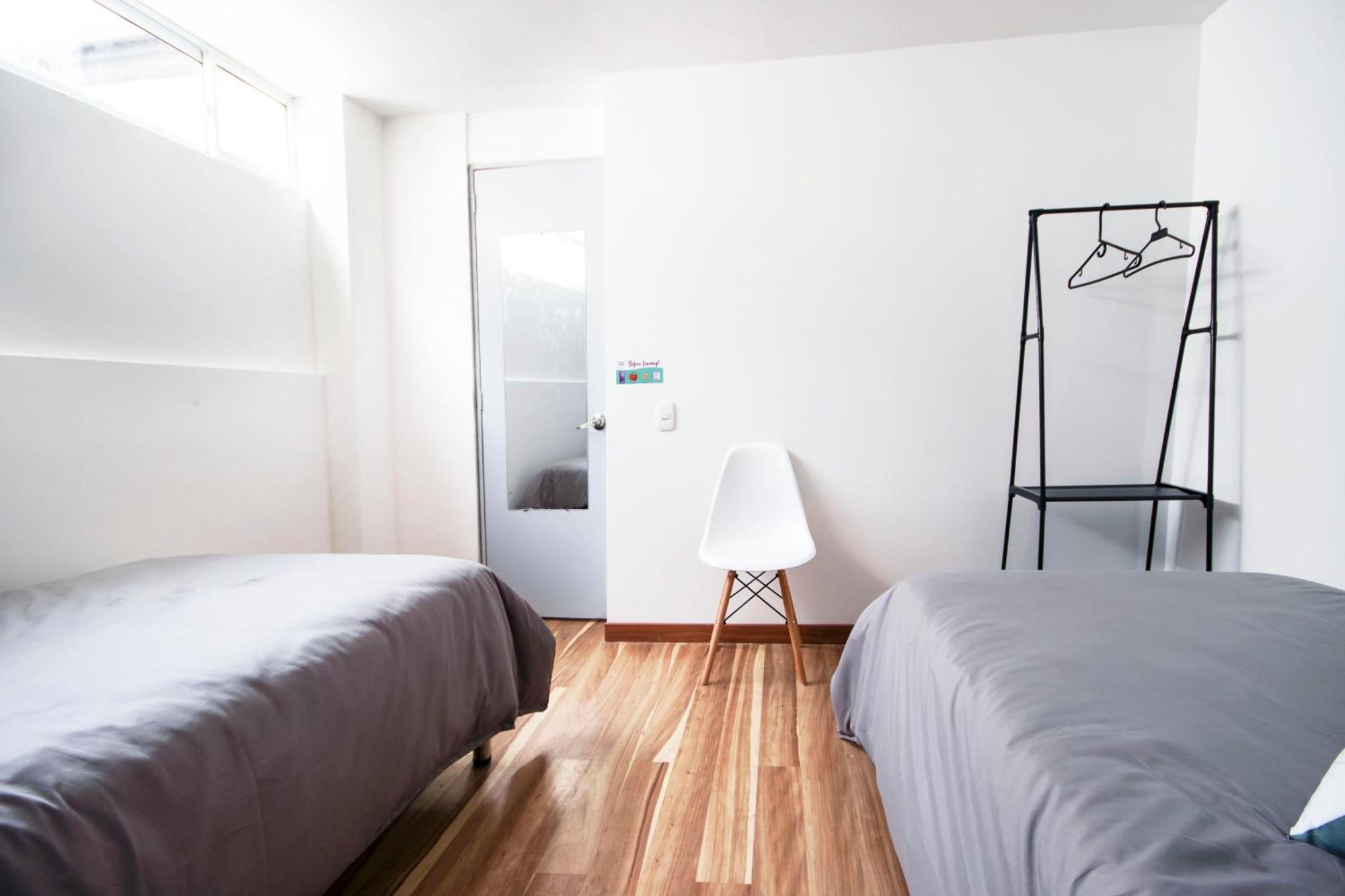 Urbana Hostel Bogotá Værelse billede