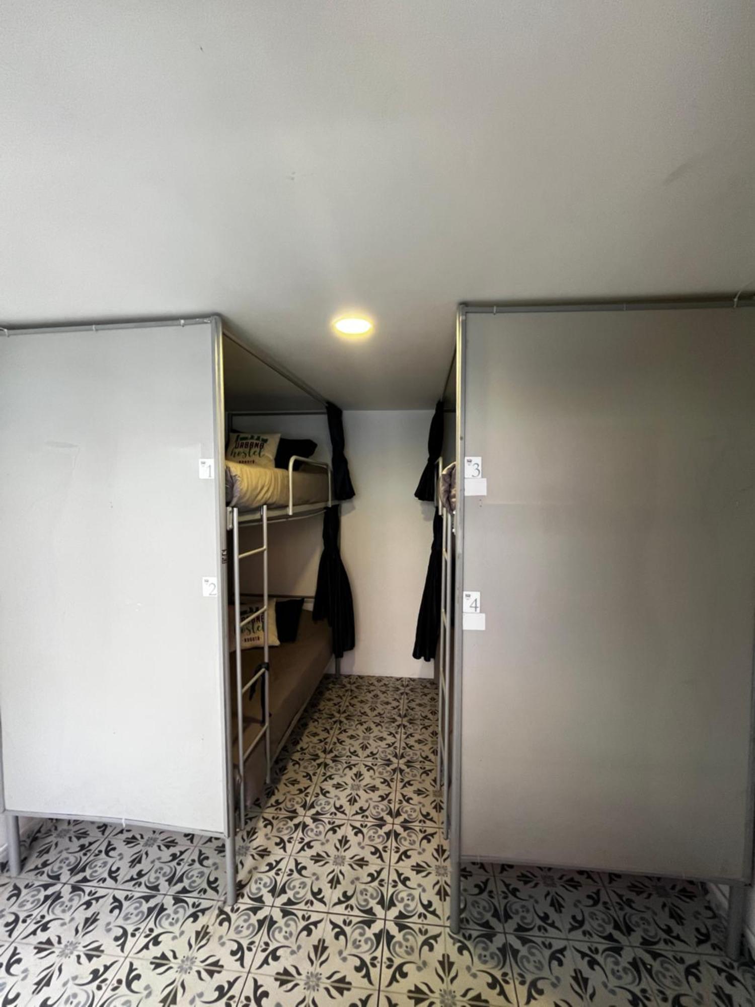 Urbana Hostel Bogotá Værelse billede