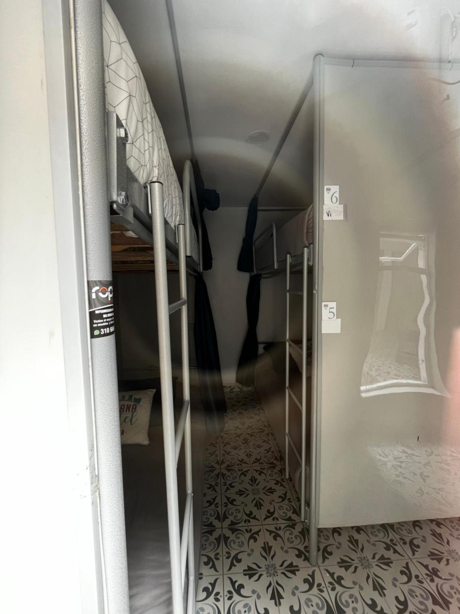 Urbana Hostel Bogotá Værelse billede