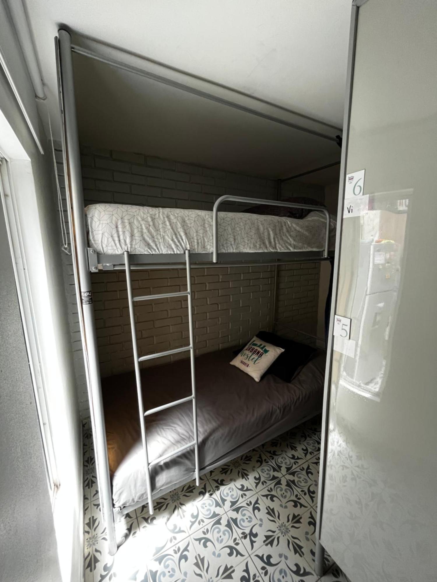 Urbana Hostel Bogotá Værelse billede