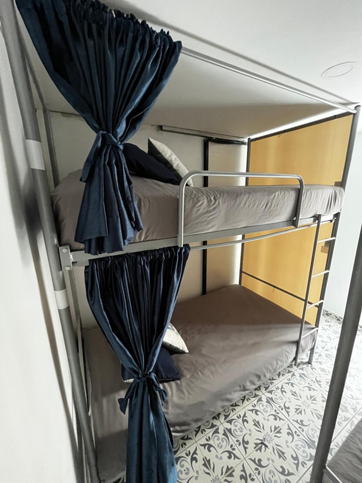 Urbana Hostel Bogotá Værelse billede